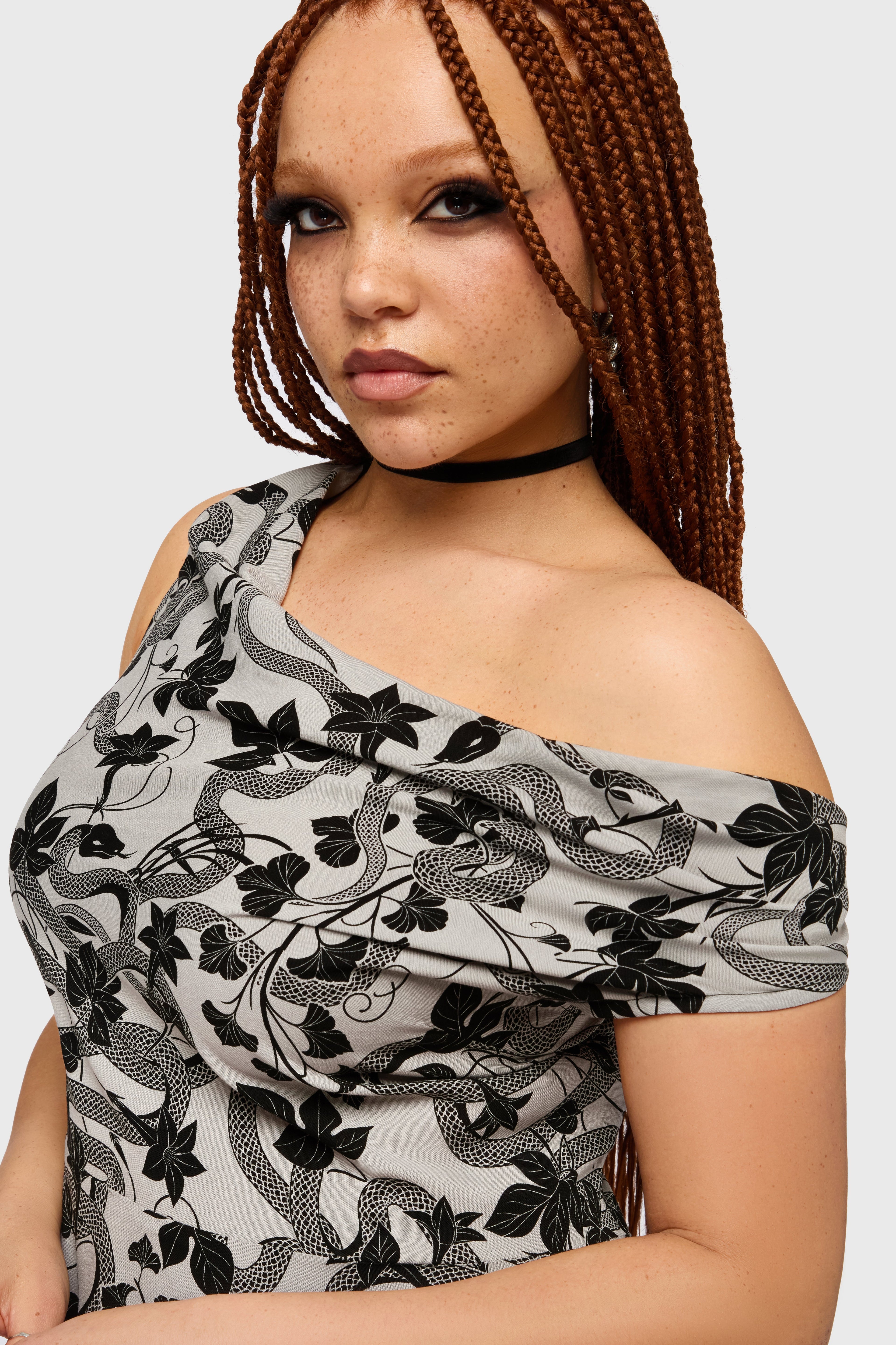 Venomous Rose Asymmetric Top